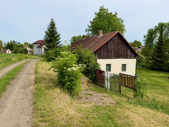 Prodej rodinného dou 4+kk se zahradou v obci Sběř, okres Jičín